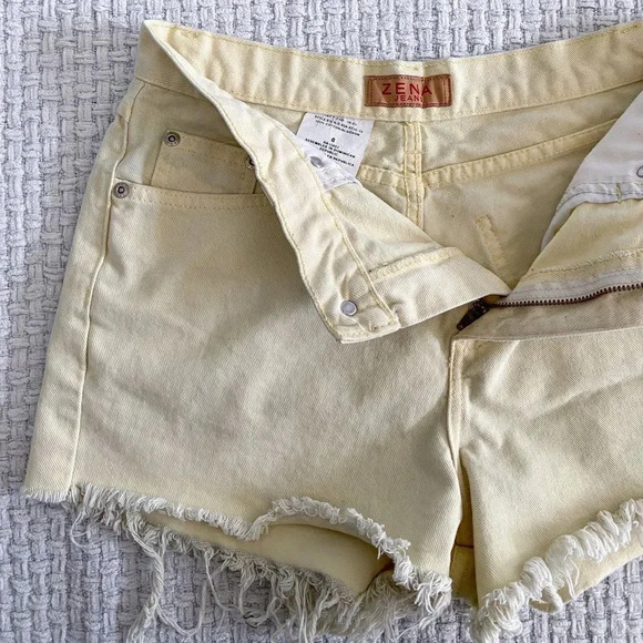 Y2k Yellow Zena Cut Off Denim Shorts - Picture 3 of 4